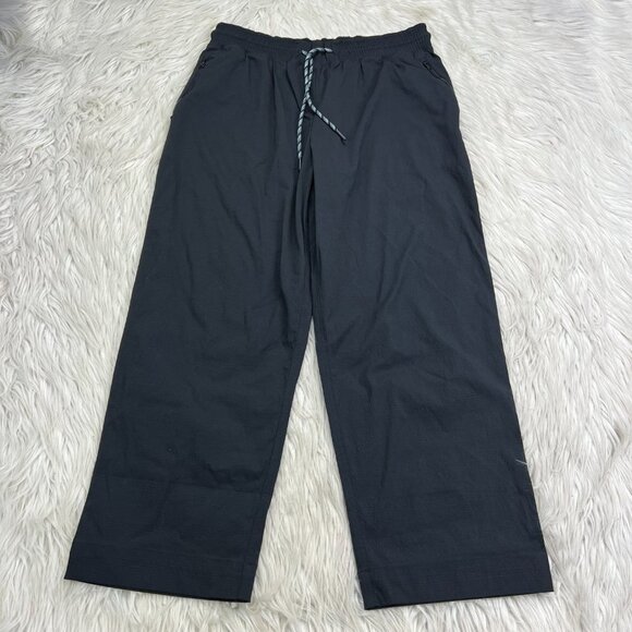 Athleta Women's Black Trekkie Straight Crop Pant - Picture 3 of 7